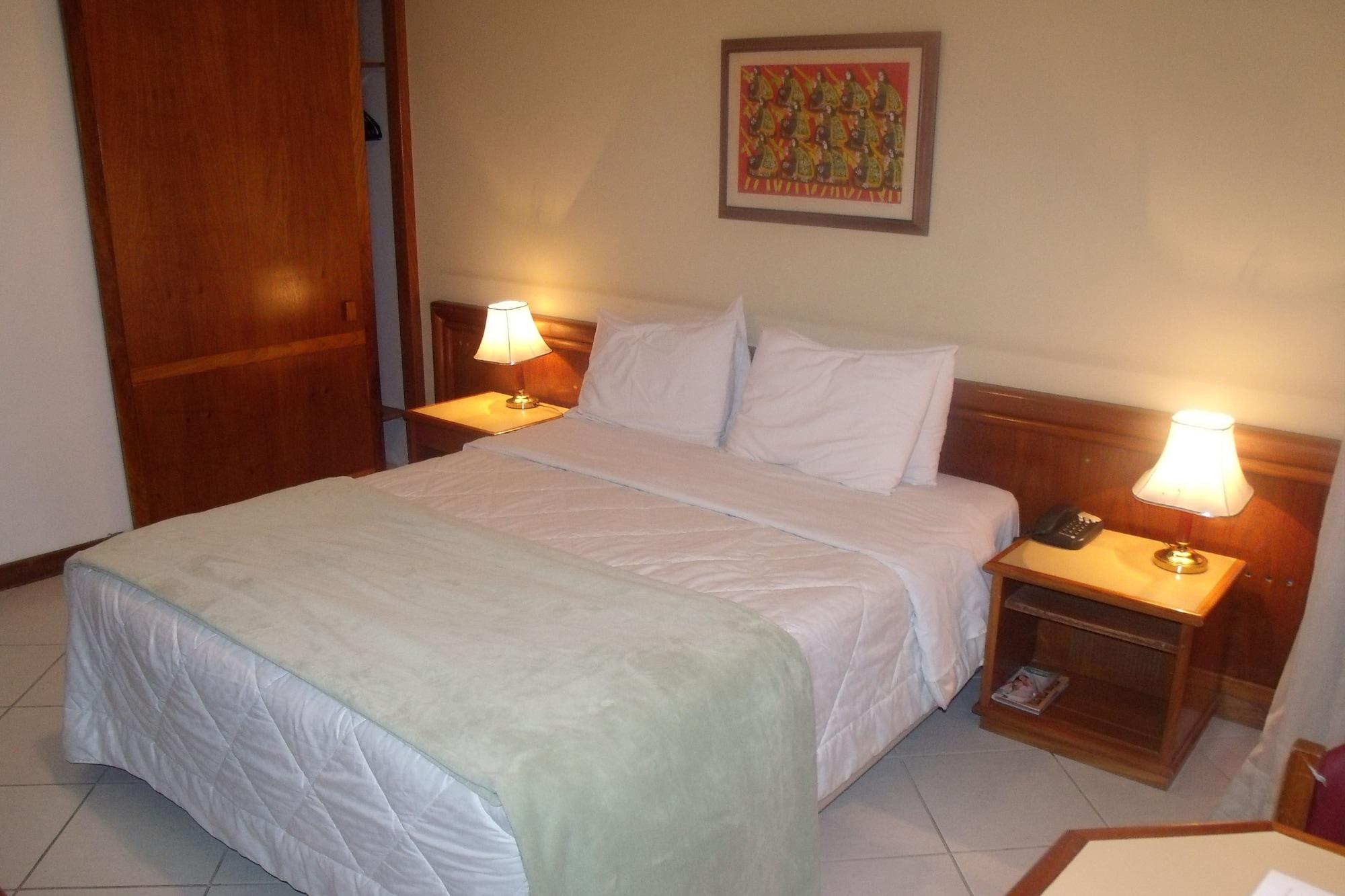 Continental Porto Alegre By Samba Hotell Exteriör bild
