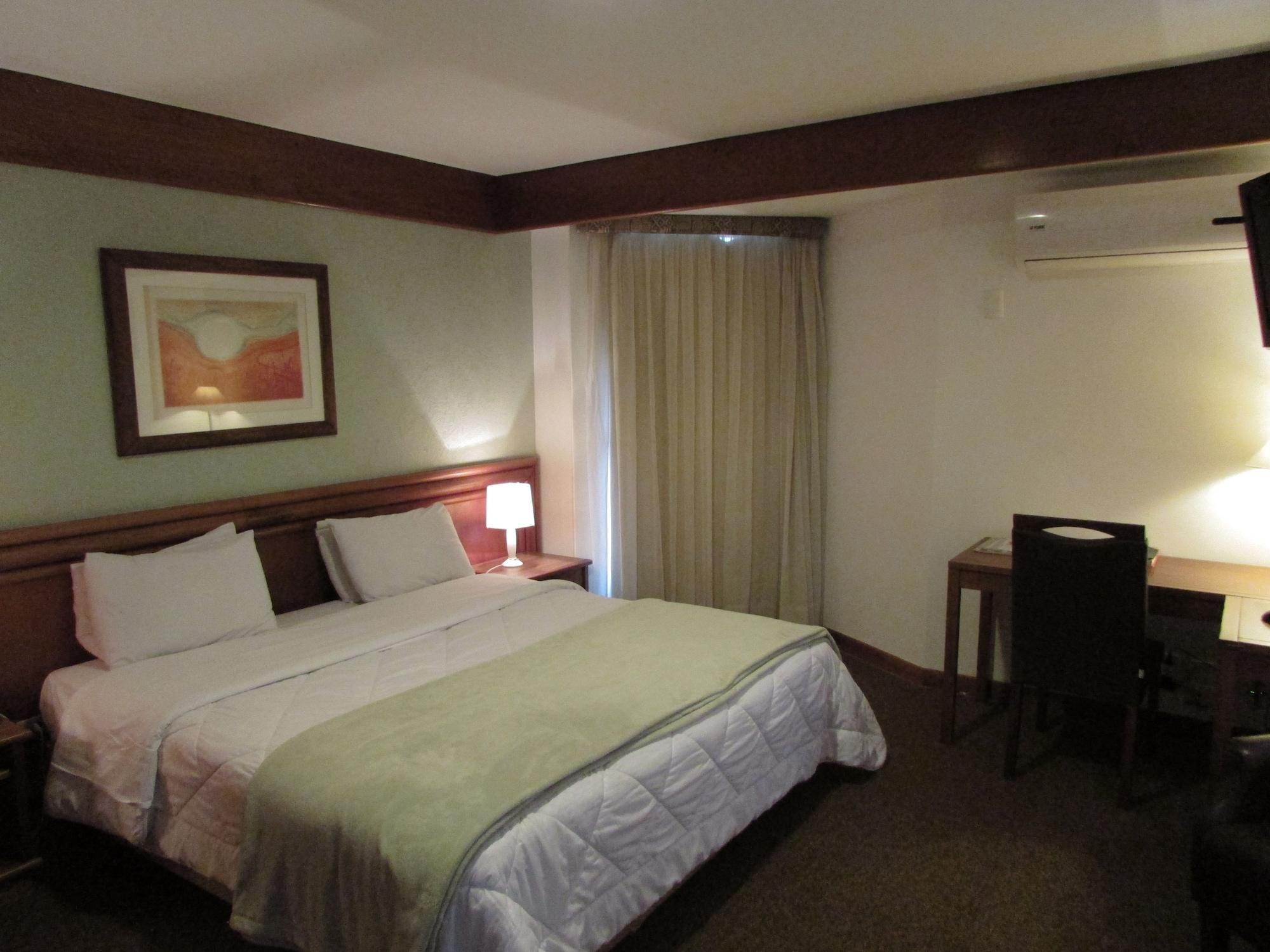 Continental Porto Alegre By Samba Hotell Exteriör bild
