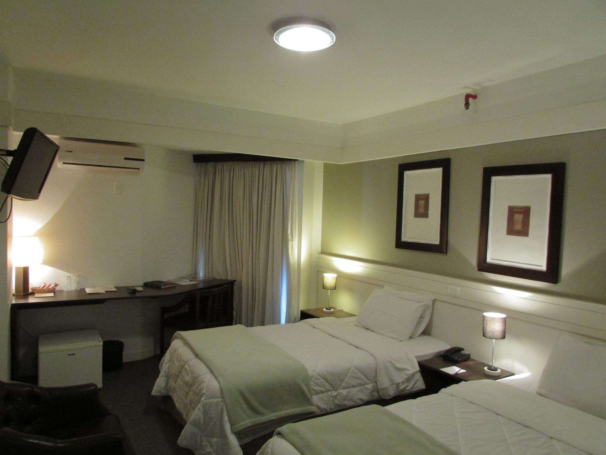 Continental Porto Alegre By Samba Hotell Exteriör bild