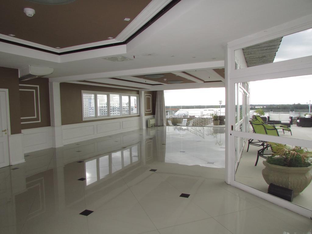 Continental Porto Alegre By Samba Hotell Exteriör bild